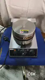 Waffle maker machine