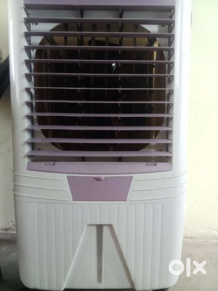 Cooler  ise totally new and fine