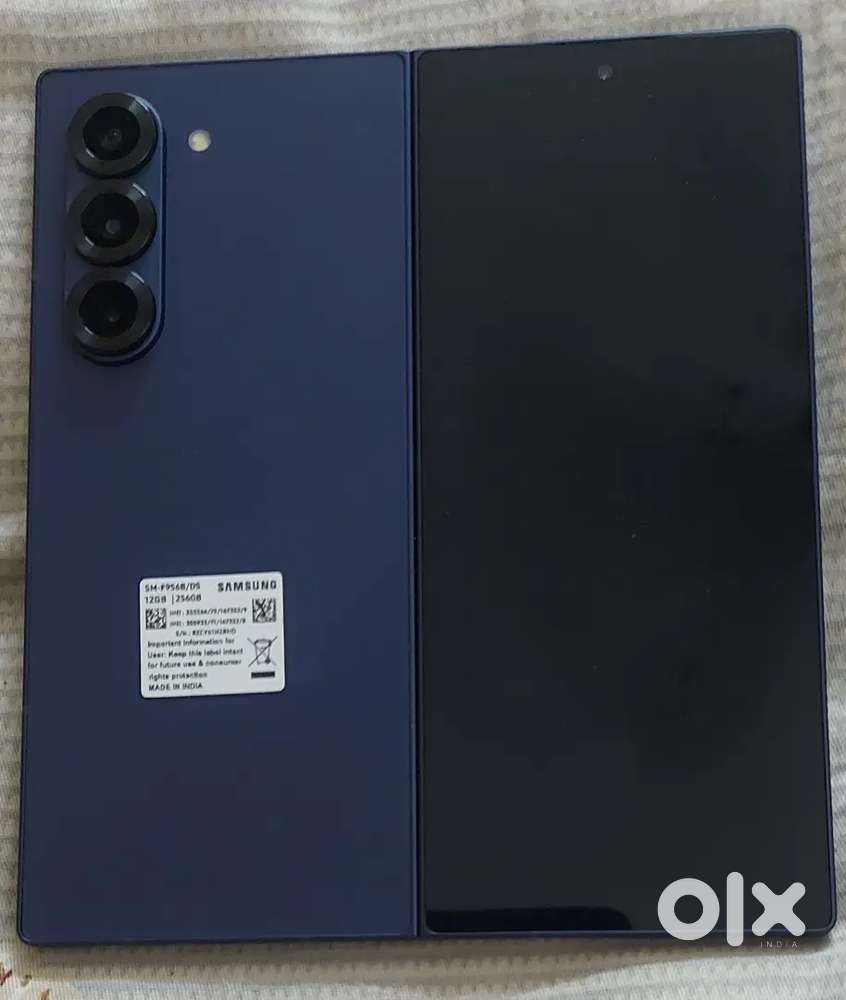 samsung fold 6  brand new phone with bill included