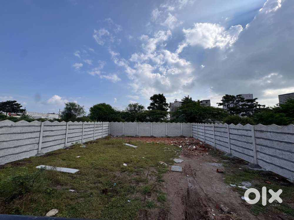 36x50 Semi Commercial plot. 40 feet wide road.