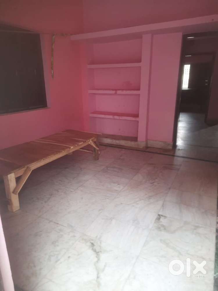 Girl's Hostel available in Nayapali