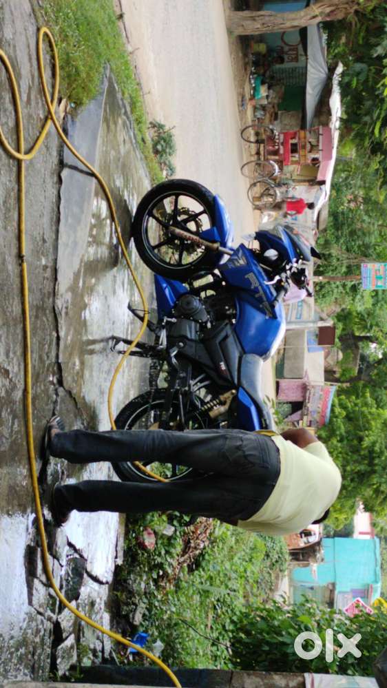 Tvs apache rtr 180