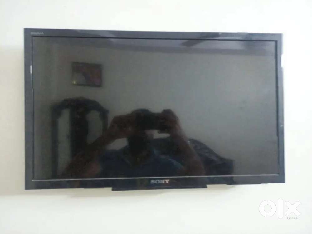 Want to sale 24 inch Sony Bravia Non Smart tv