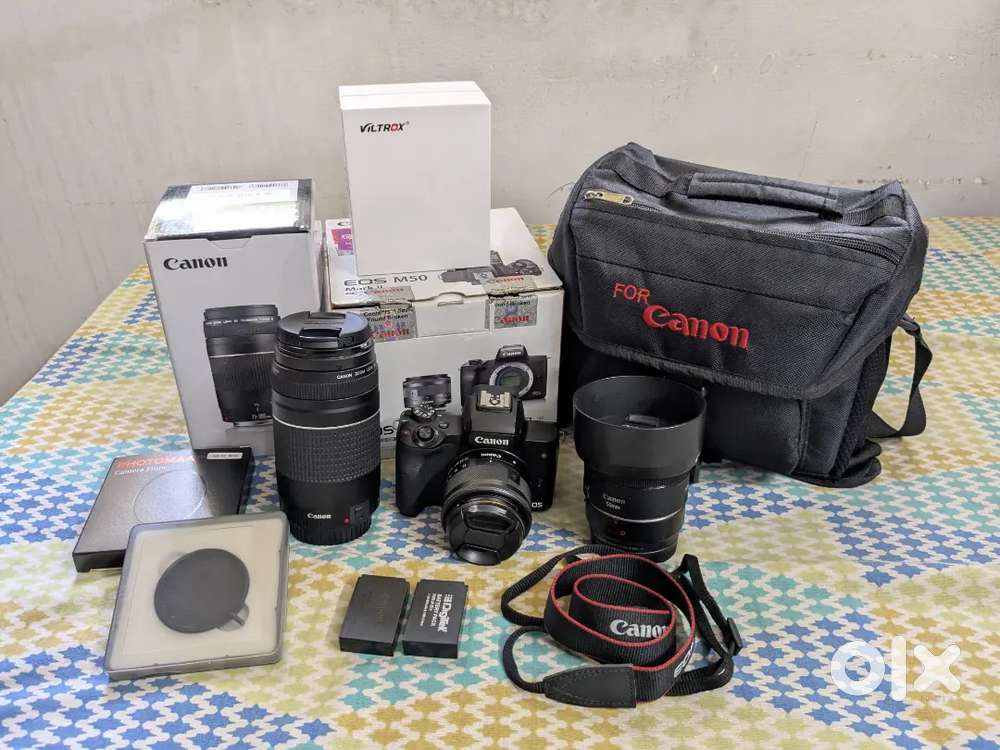 Canon M50 Mark 2 ENTIRE SETUP ( 2 extra lenses included )