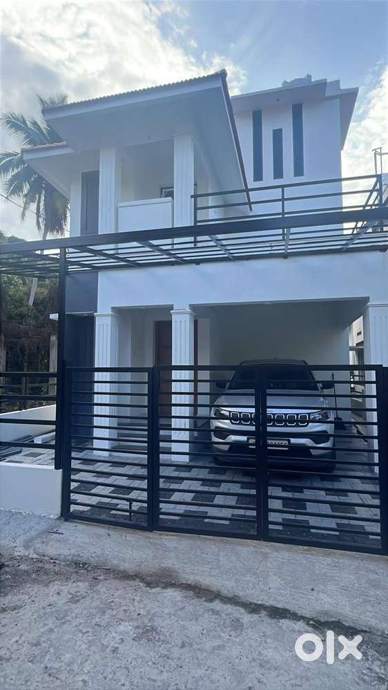 Gated community near St thomas school