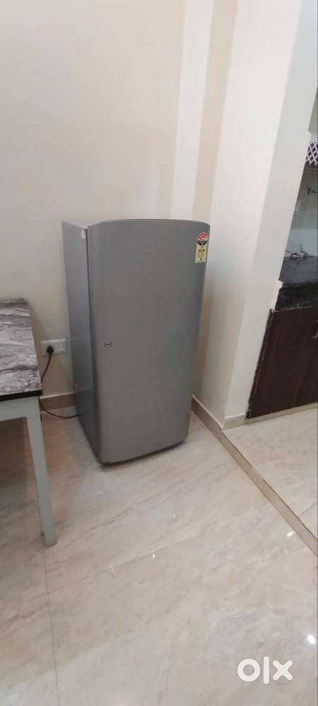 2BHK FULLY FURNISHED WITH ALL AMENITIES WITHOUT ANY RESTRICTIONS