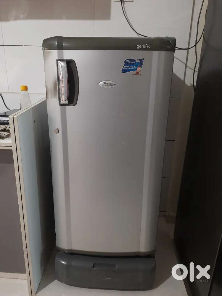 Whirlpool 180L fridge
