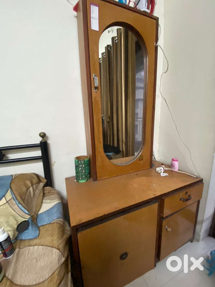 Move out furniture selling