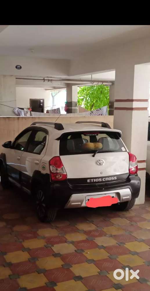 Toyota Etios Cross