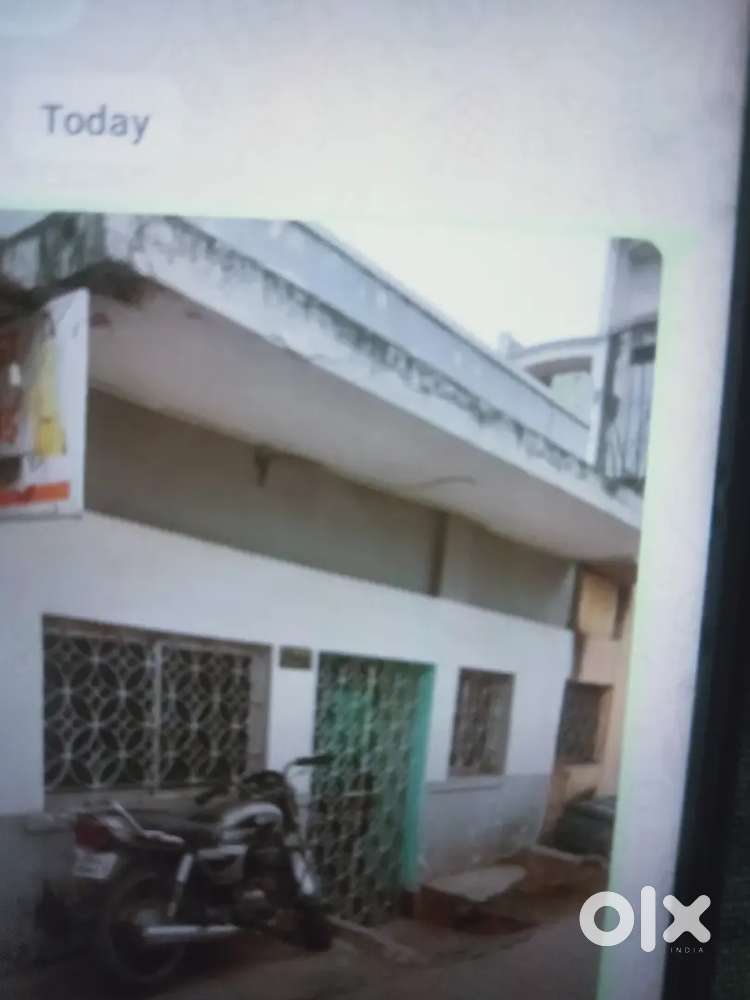 Only girl  urgent requirement