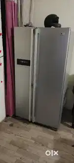 New condition LG fridge double door