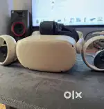 Oculus Quest 2 with Elite Strap