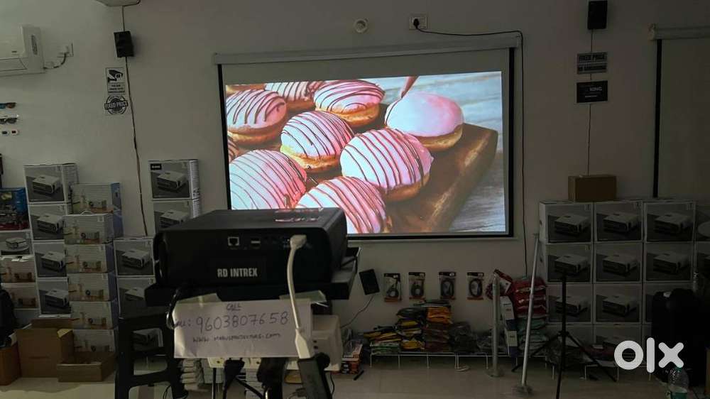 Best NEW quality 4K 3D projectors and screens wall tripod at wholesale