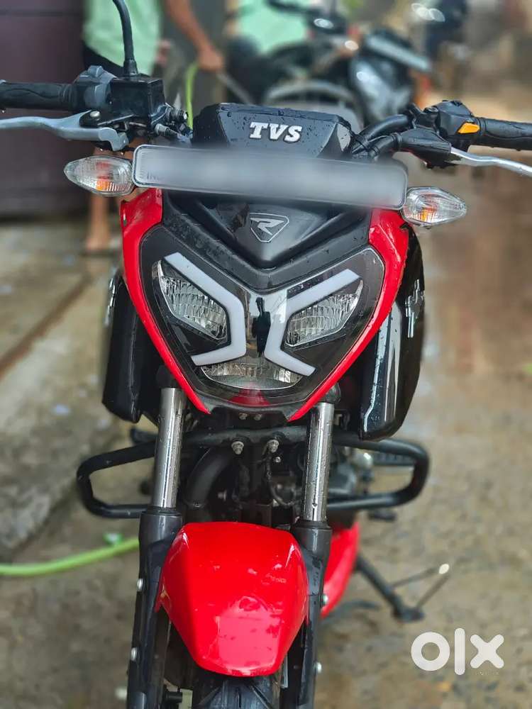 Tvs raider