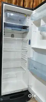 Fridge Samsung 3 star 255 litre good condition