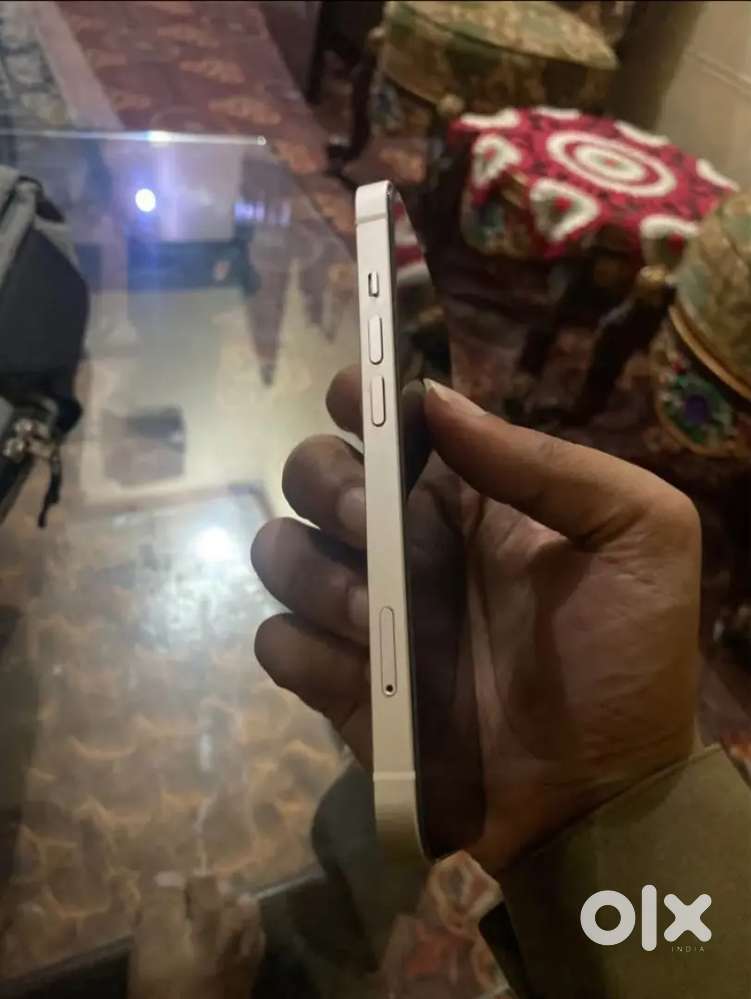 iPhone 13 5G 93%
