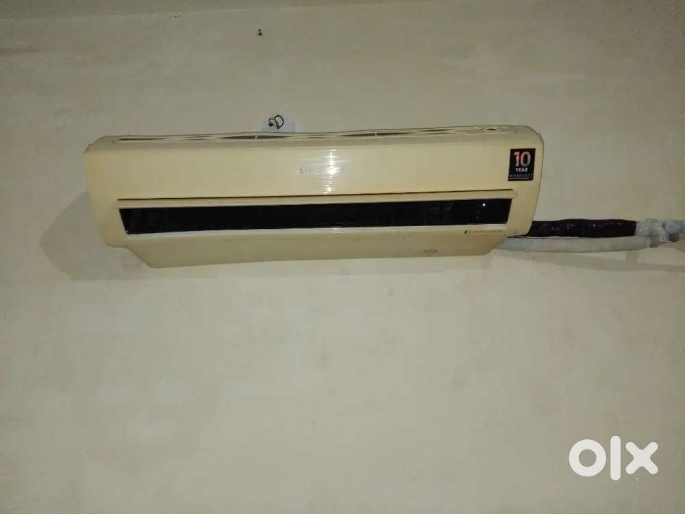 Samsung inverter ac 1.5 ton 5 stare good condition