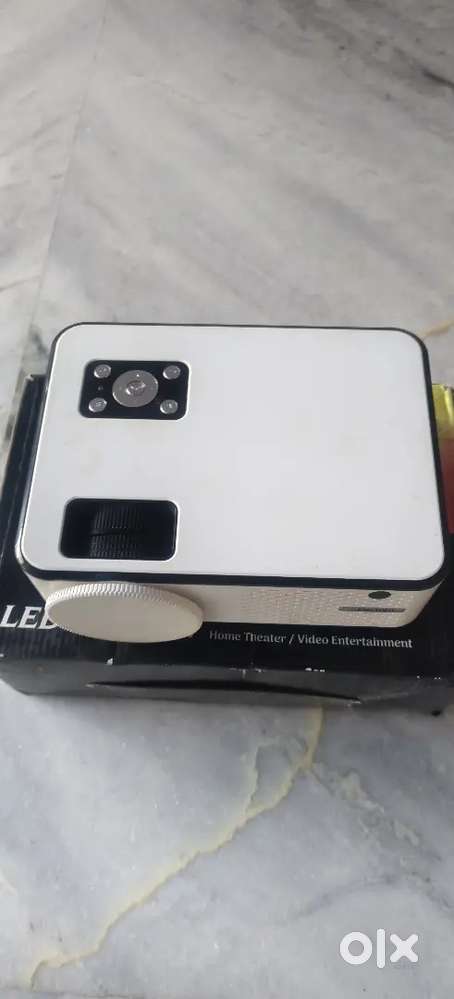 XELECTORN C9 Projector