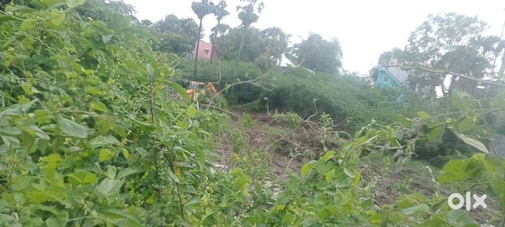 1.95 Acres of Land near Kundrathur Main, next to Anankapudur for Sale