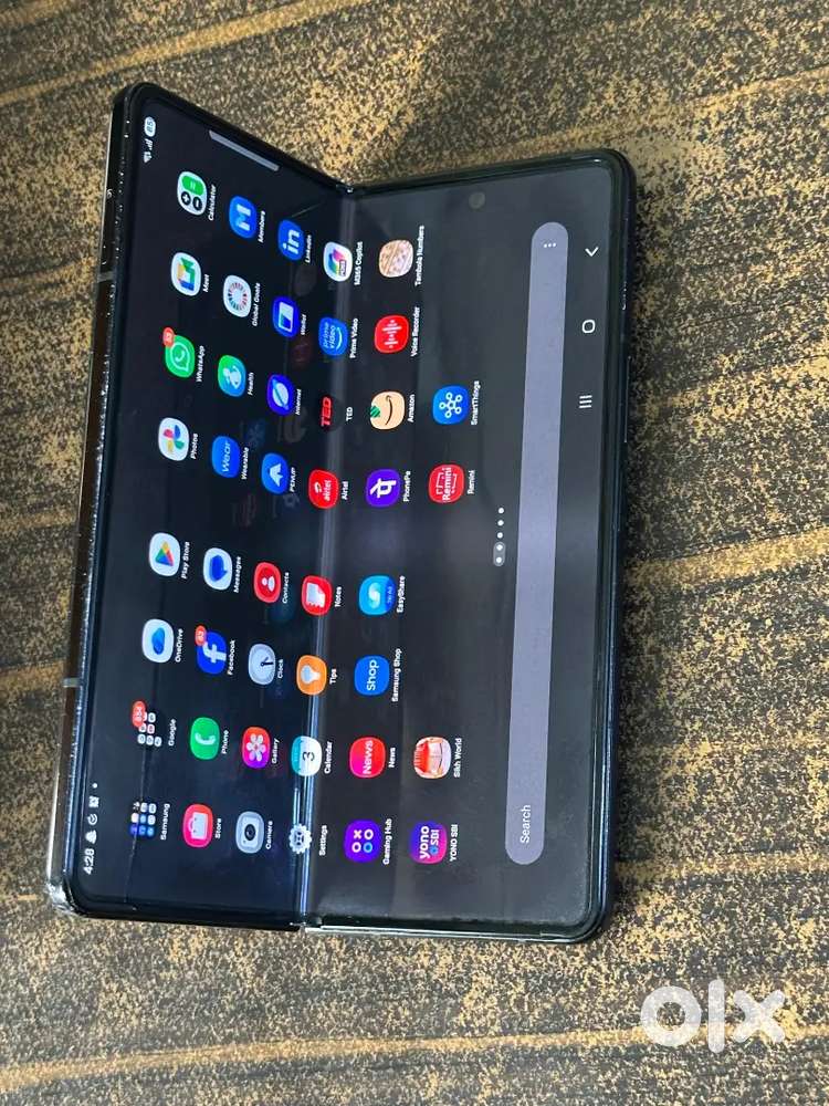 Samsung Galaxy Z Fold3 5G(Phantom Black, 256 GB).