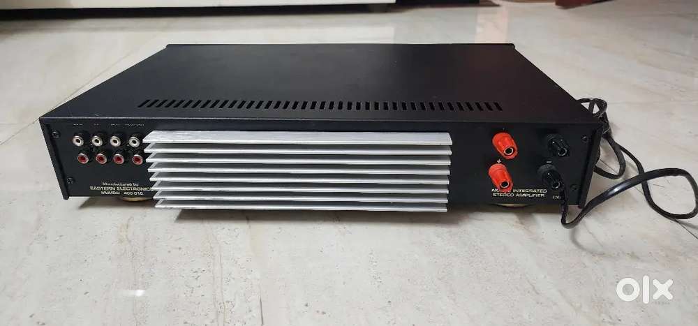 NORGE STEREO INTEGRATED AMPLIFIER