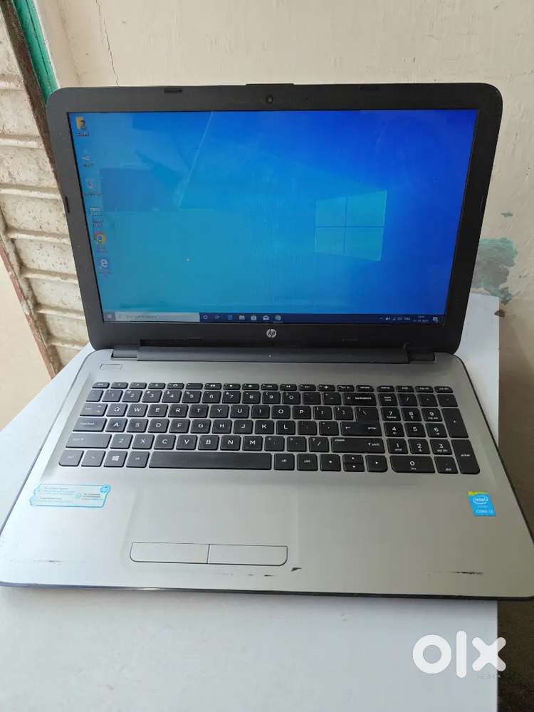 Hp 15 ay i3 5th Gen 8gb ram 256gb ssd