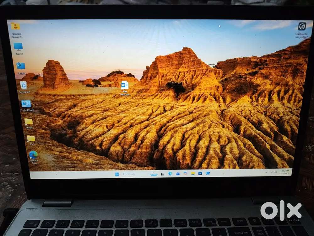 Dell Inspiron 3501 ( 11th Gen Intel(R) core i5-1135G7