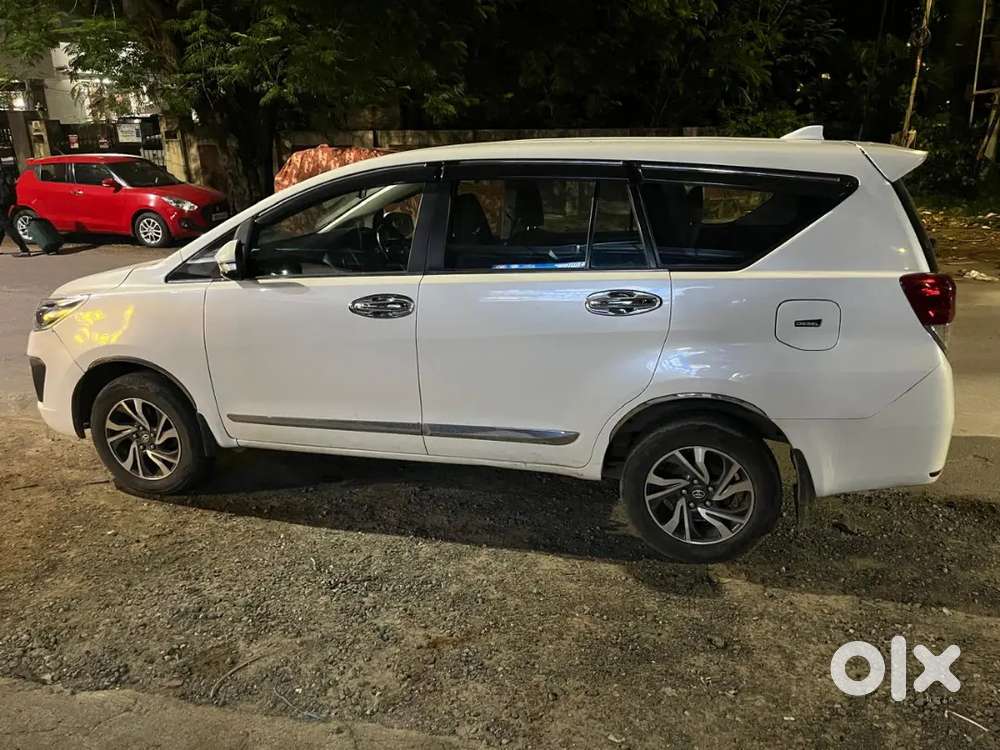 Toyota Innova Crysta 2021