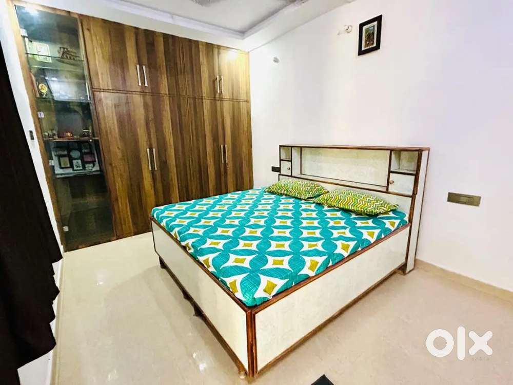 Studio flat available for rent in omex internity vrindavan