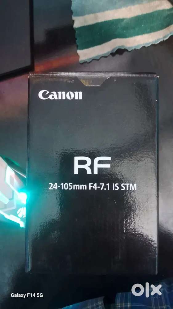 Canon RF 24-105 STM lens
