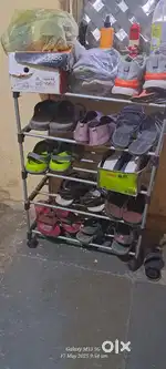 Shoe stand