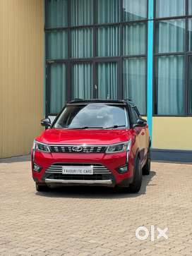 Mahindra XUV300 W8 (O) 1.5 Diesel AMT Dual Tone, 2020, Diesel