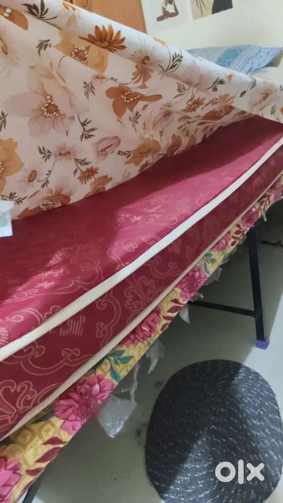 Single Ply Foldable bed with fix Mattress