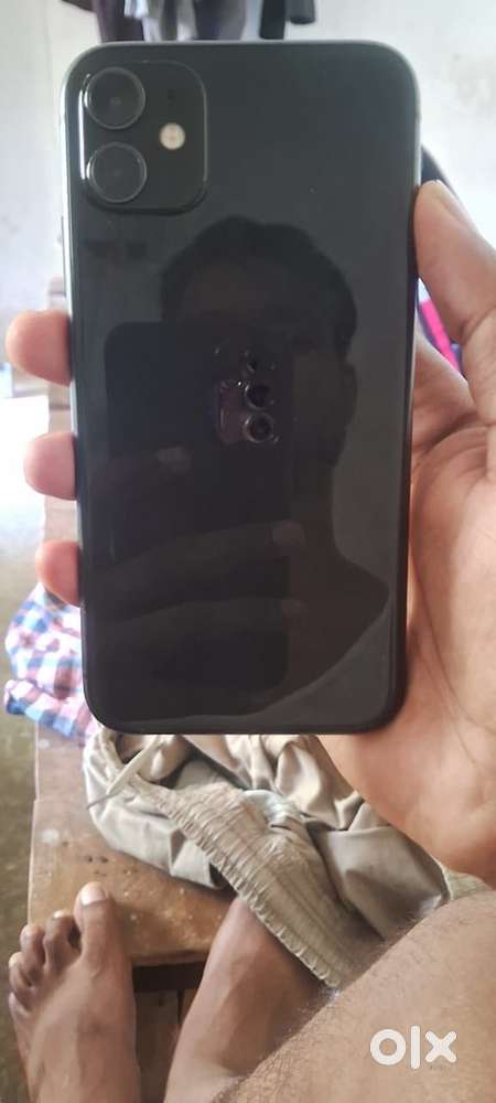 I phone 11 4GB/128GB