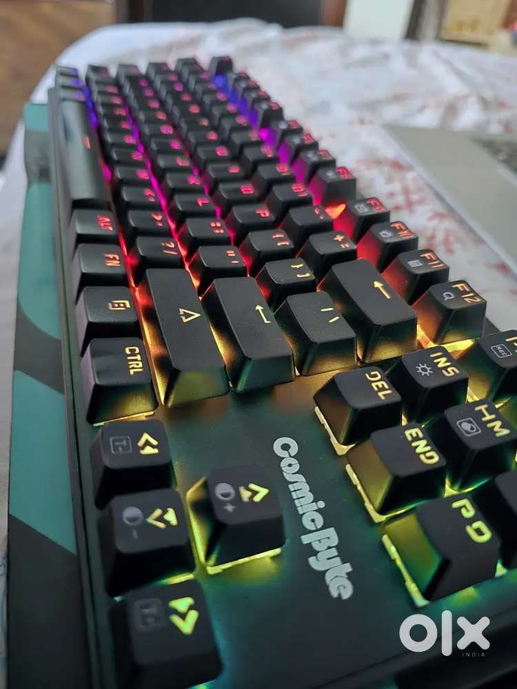 CosmicByte Mechanical Keyboard + Samsung Galaxy Buds FE