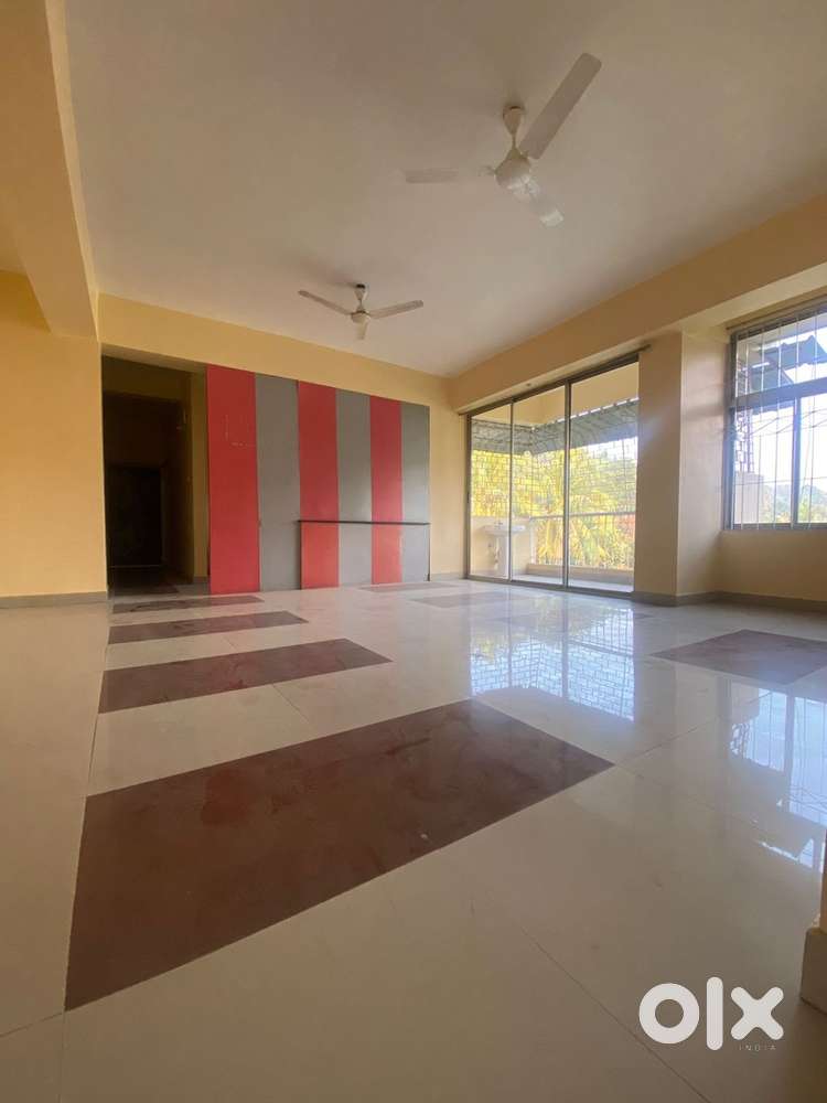 Ultra Specious 3bhk 3bathrooms flat for sale at Geetanagar main road