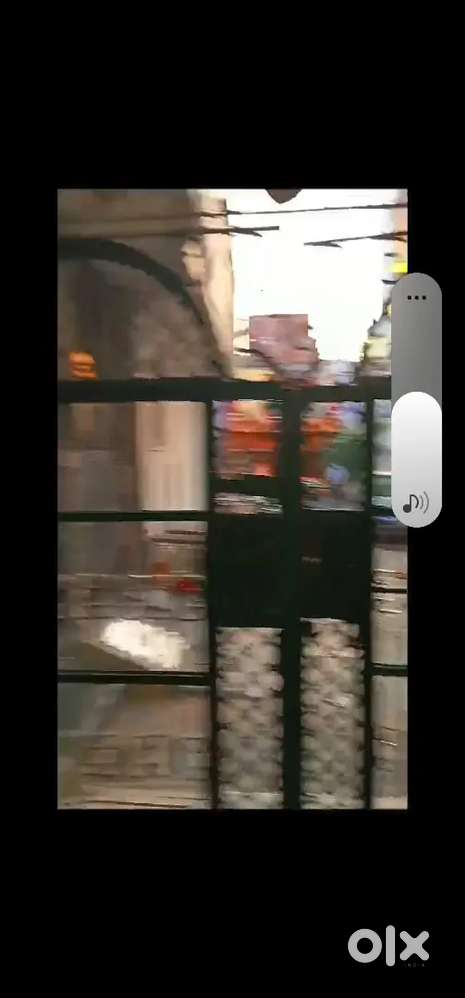 73 gaj corner makan L block Shastri nager meerut