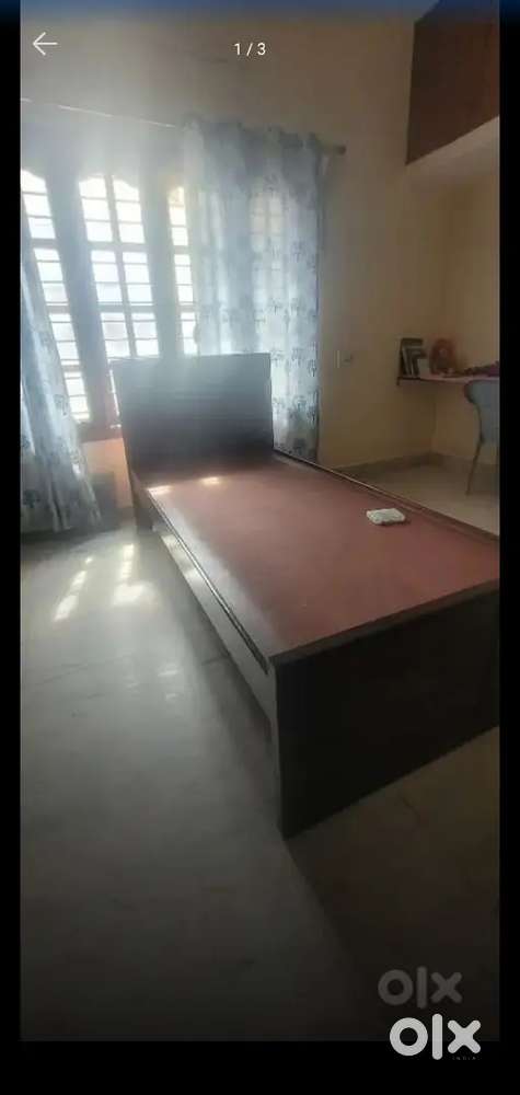 Single cot -  Immediate sale