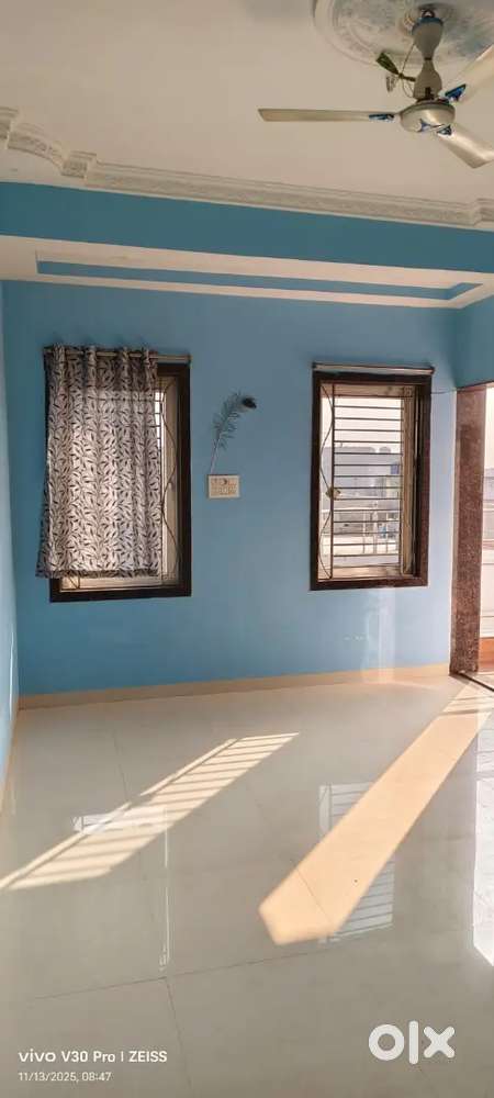 1BHK Sepret Room Rent se dena hai  Small Family or Bachlor