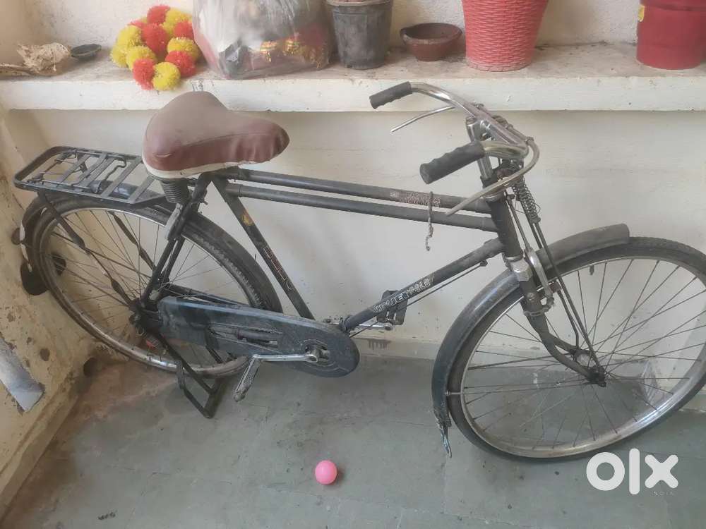 Hero ki double dande wali cycle sab ok condition me