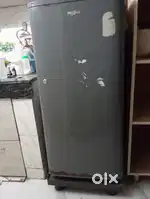 5 years old whirlpool fridge in proper working condition