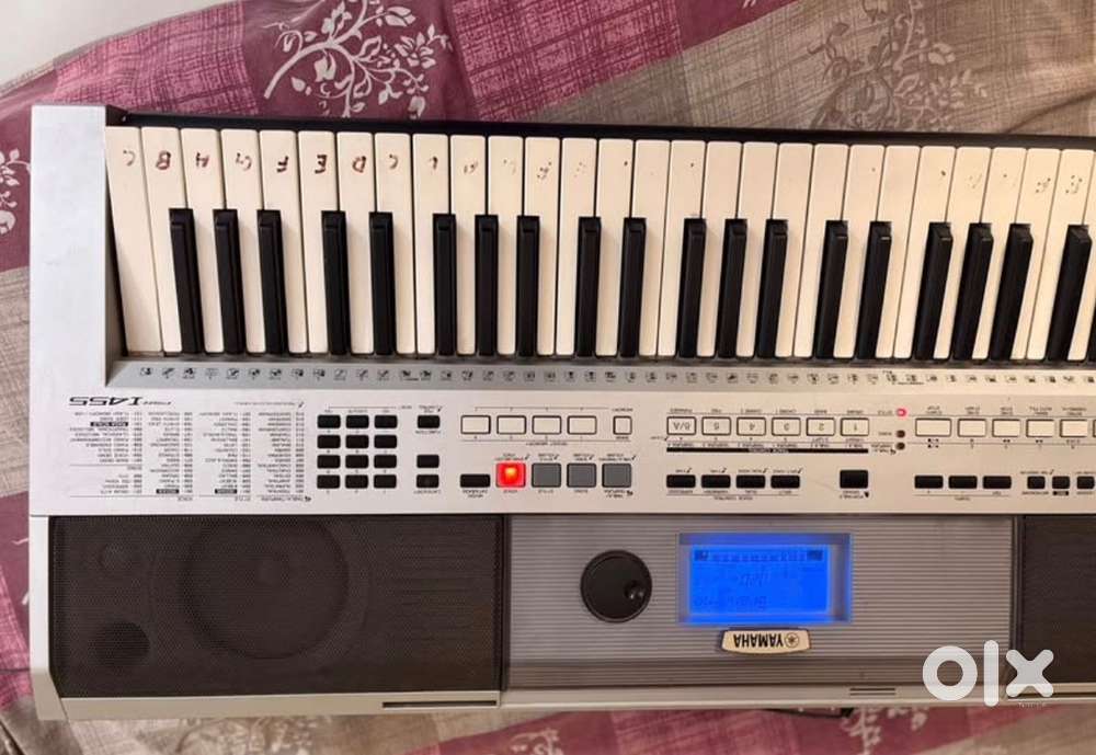 Yamaha Psr i455