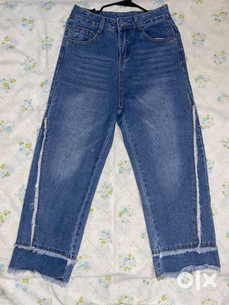 Trendy Blue Denim Jeans – Size M