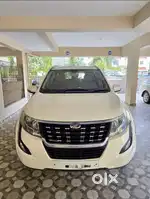 Mahindra XUV500 2018 W11