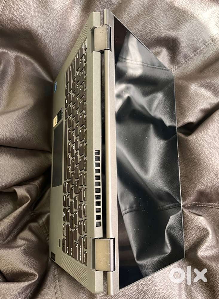 Lenovo Flex 5 2-1  i3 11th Gen  8GB  256GB SSD  14” TouchScreen