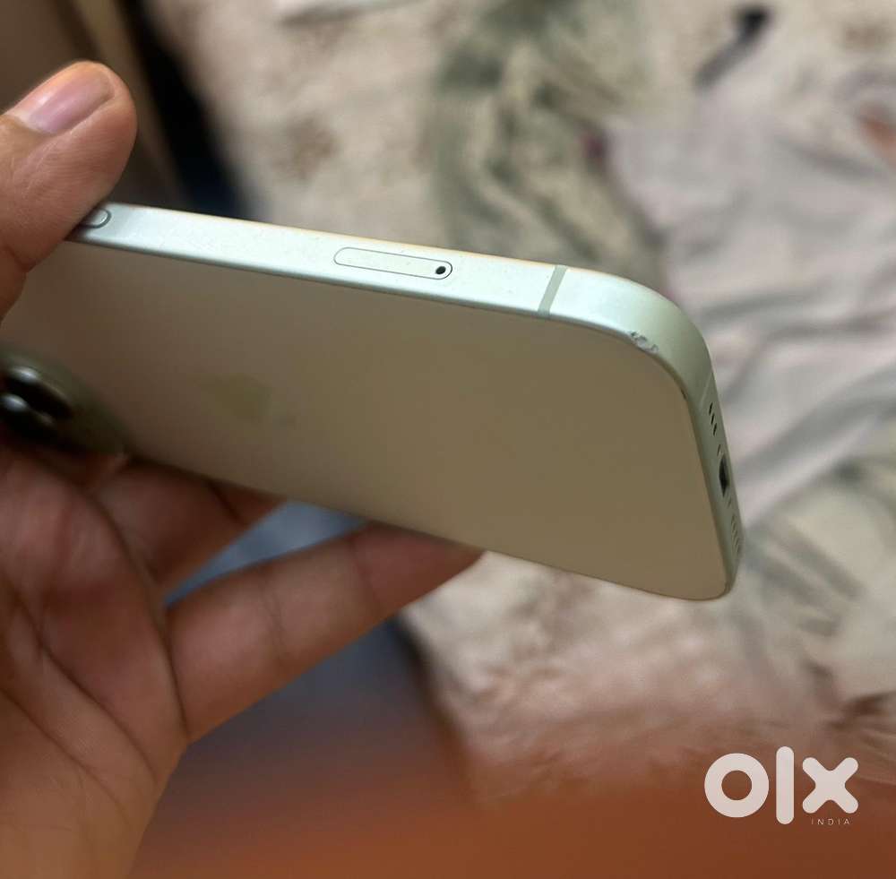 IPhone 15 green 128