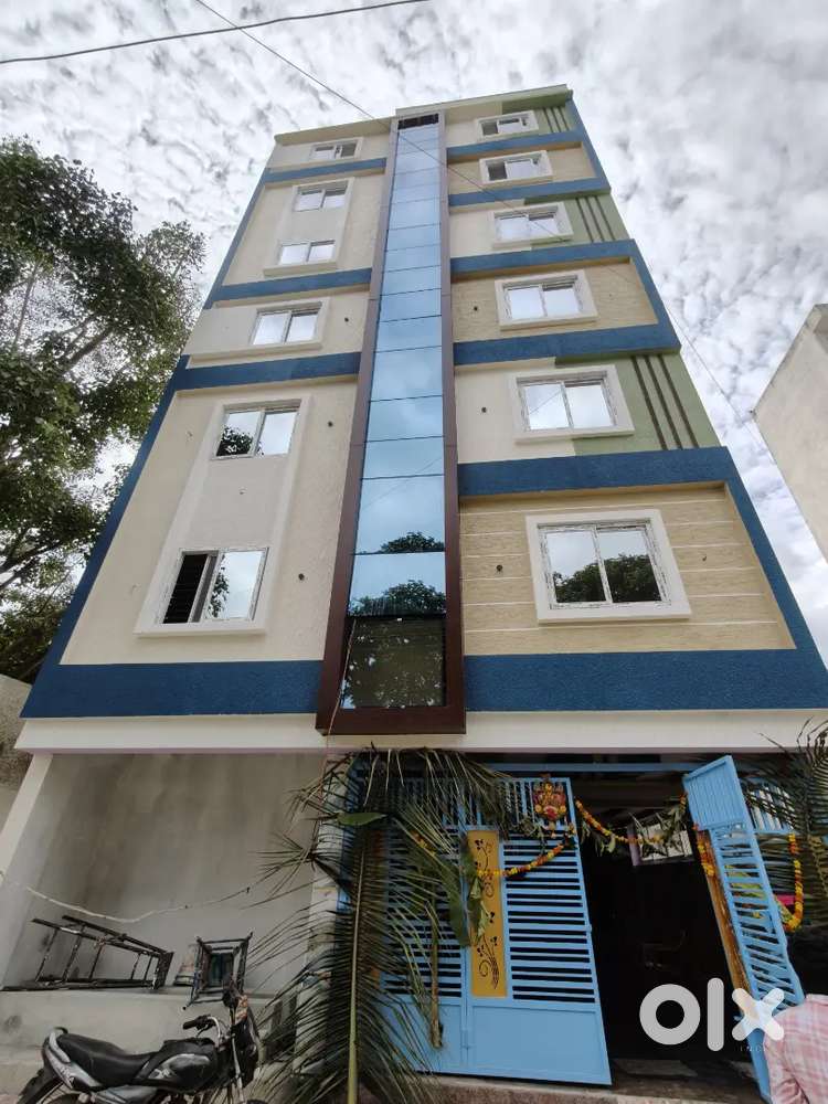 New PG 2,90,000 rental 3.6cr sale price