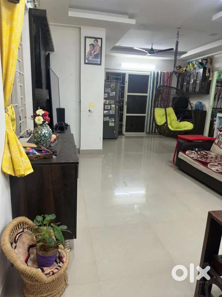 Fully furnished 2 BHK flat for rent