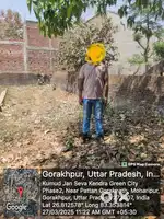 Mohripur me main road se 300 meter ander