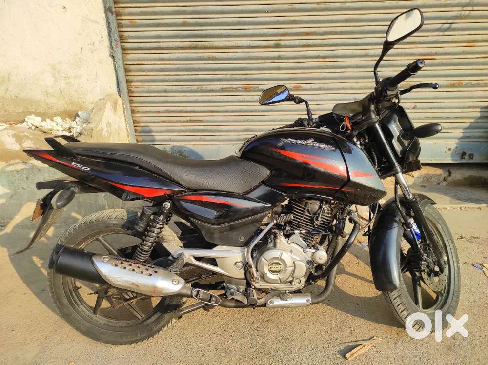 BAJAJ PULSAR 150